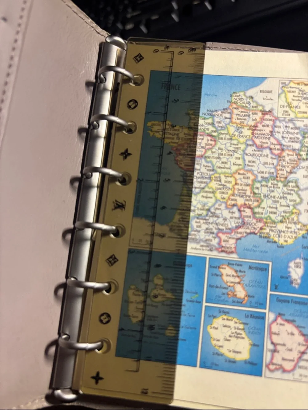 Louis Vuitton taupe/beige   Epi Leather agenda with original papers in it - Picture 17 of 17